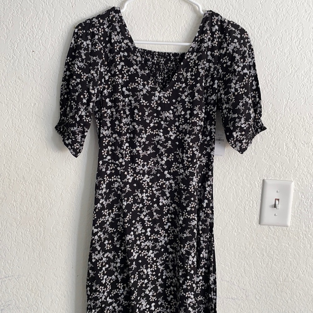 Old Navy Floral Spring Dress